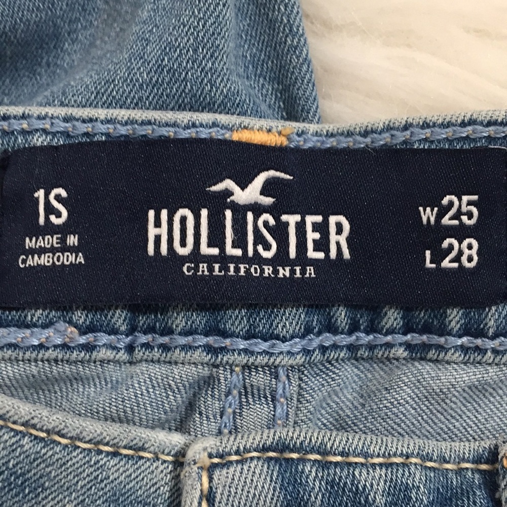 Hollister Ultra High Rise Stretch Skinny Denim - Picture 6 of 7